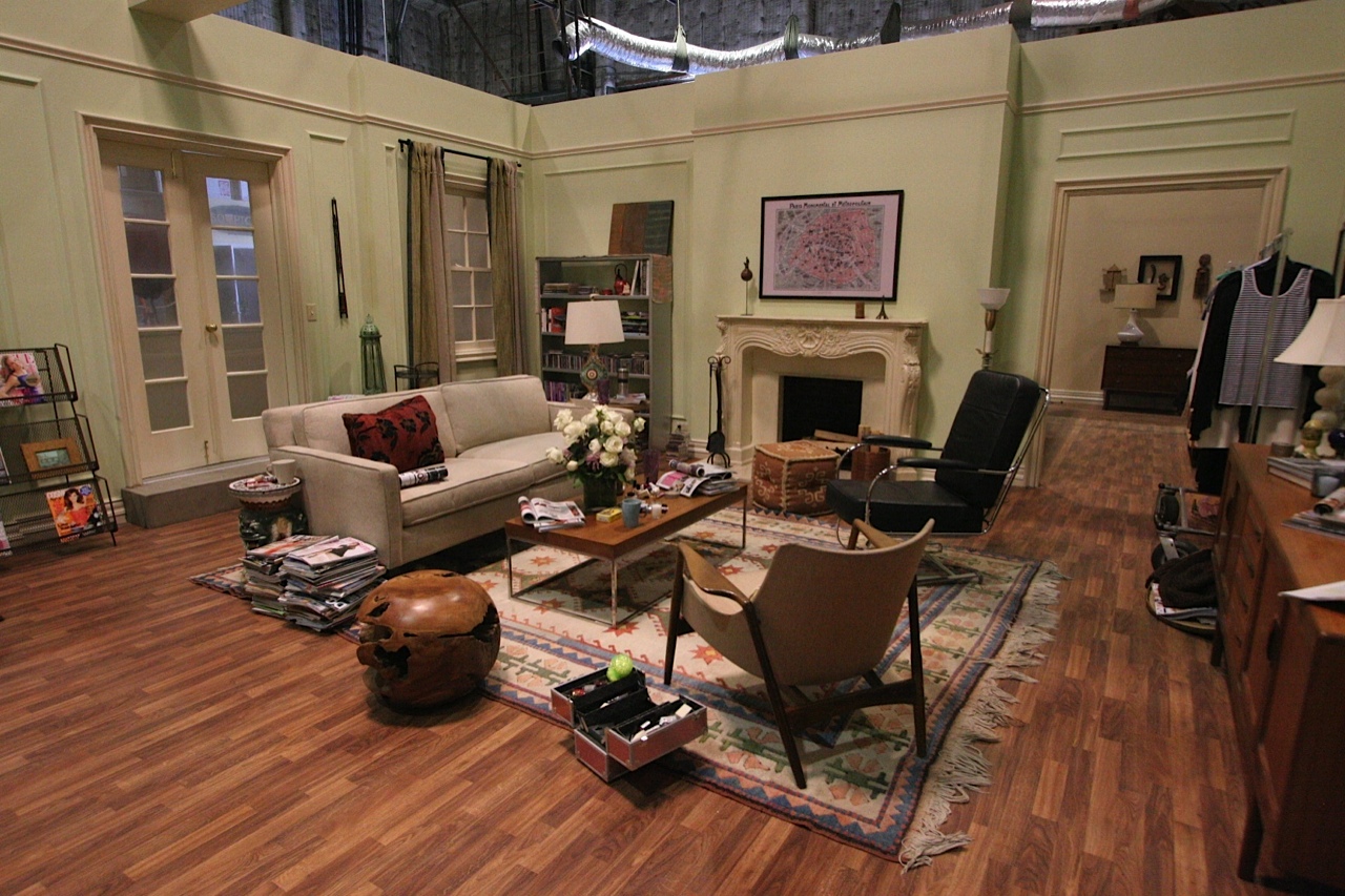New girl living room discount