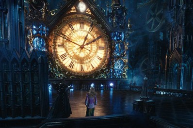 Alice and wonderland through clearance the looking glass