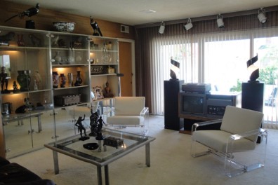 Set Decor Tv Decor Features Behind The Candelabra