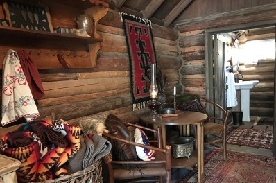 Set Decor Tv Decor Features Yellowstone
