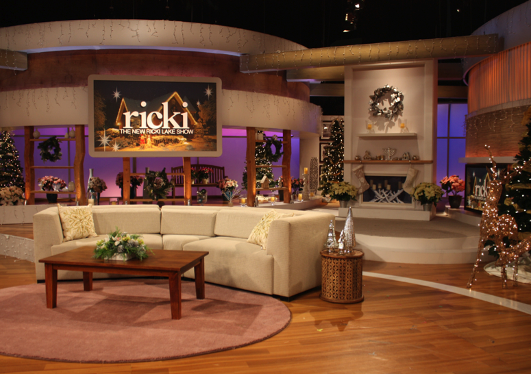 sites/setdecorators/rickireindeer.jpg